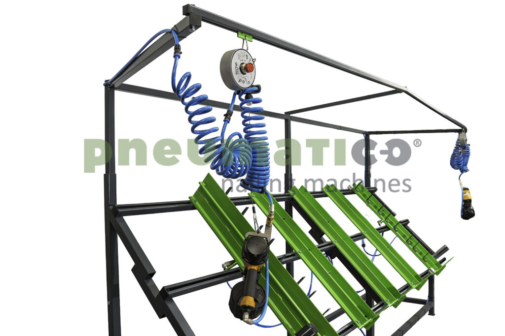 Pneumatico ST-3300