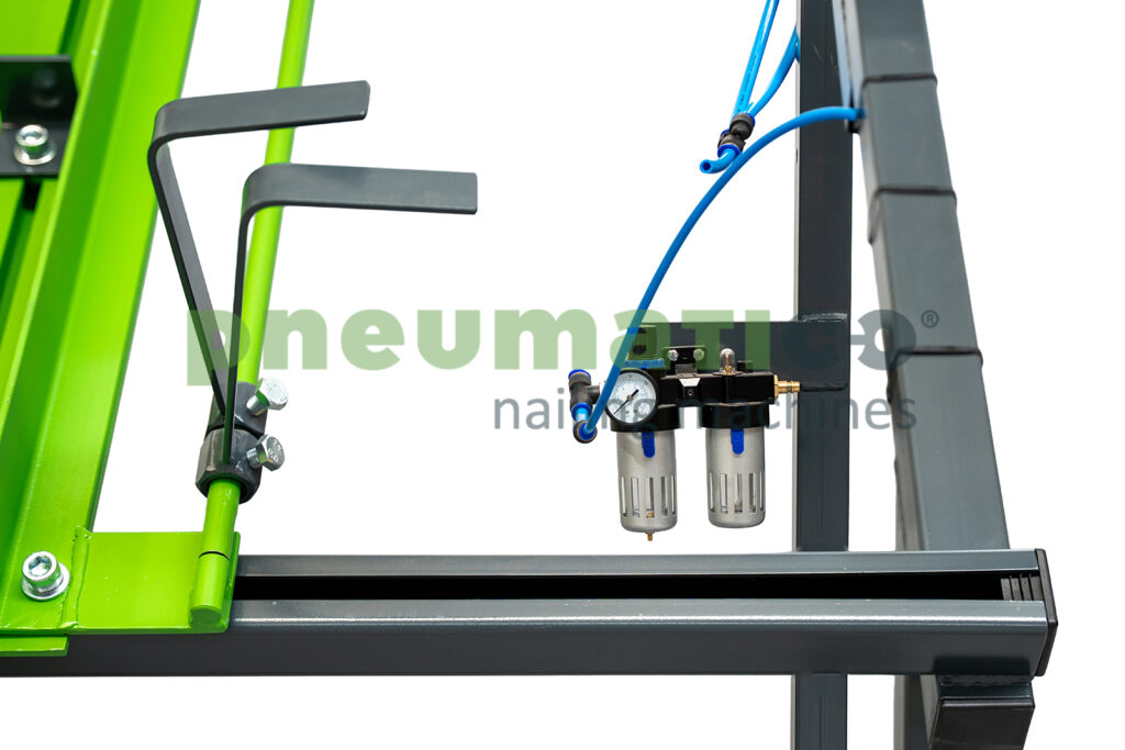 Pneumatico ST-3300
